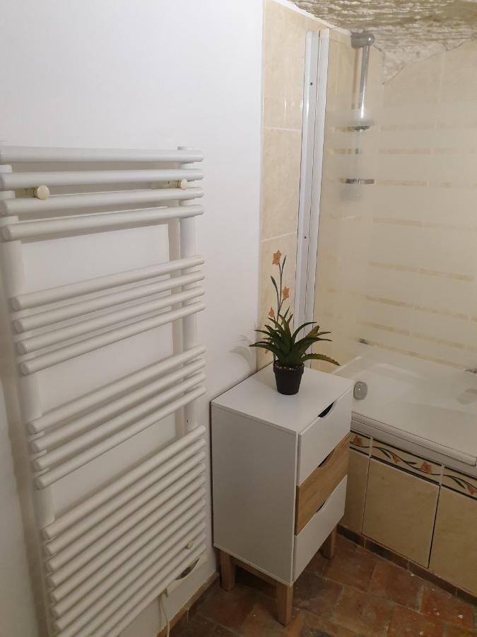 Gite Troglodyte Les Iris Villiers-sur-Loir Exterior photo