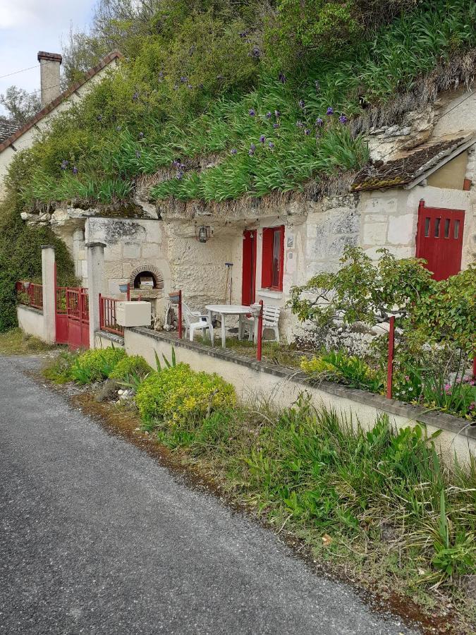 Gite Troglodyte Les Iris Villiers-sur-Loir Exterior photo